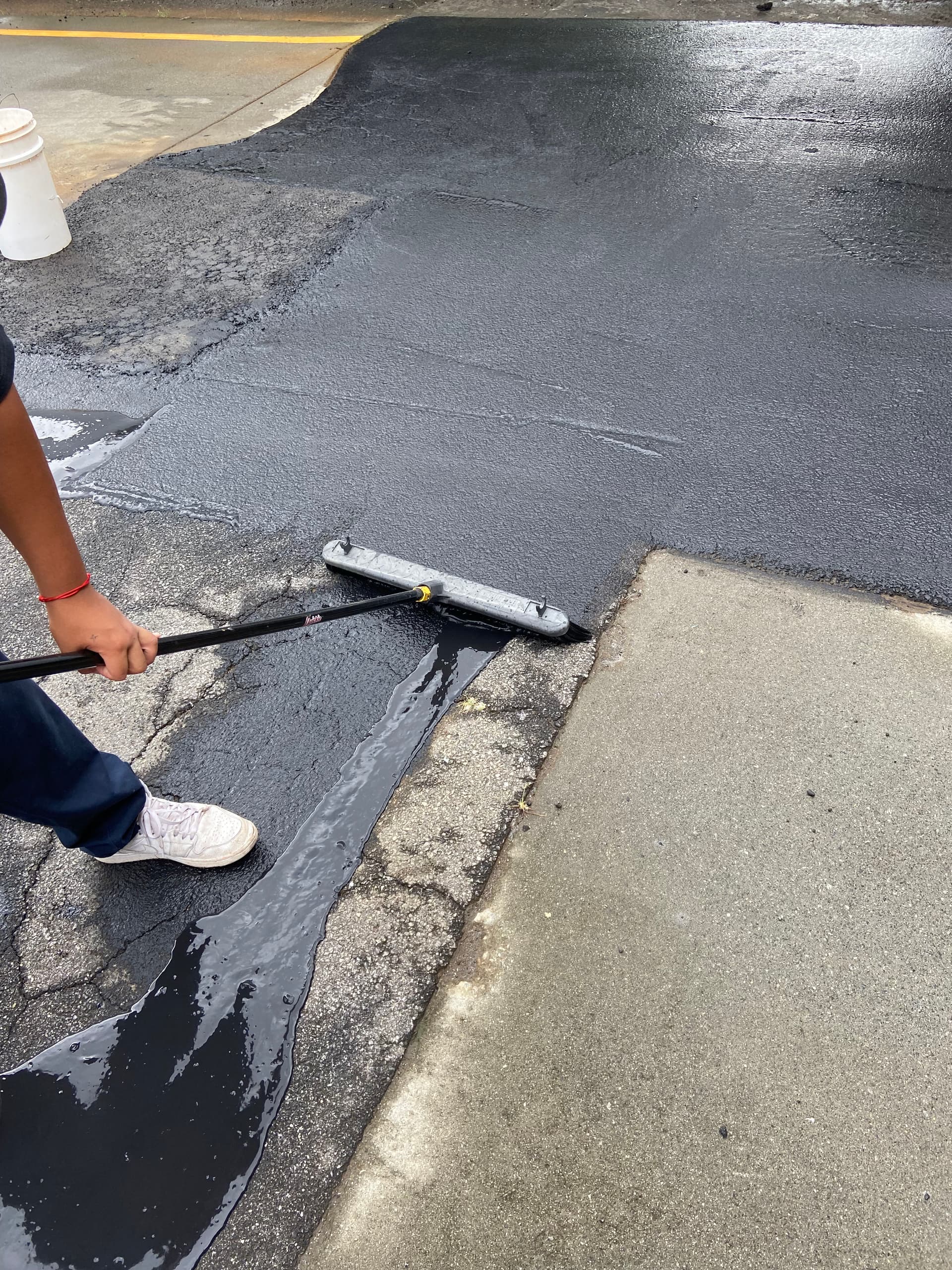 Gallery photos for Hotel Parking Lot Sealcoating and Restriping Done Right: Image #3