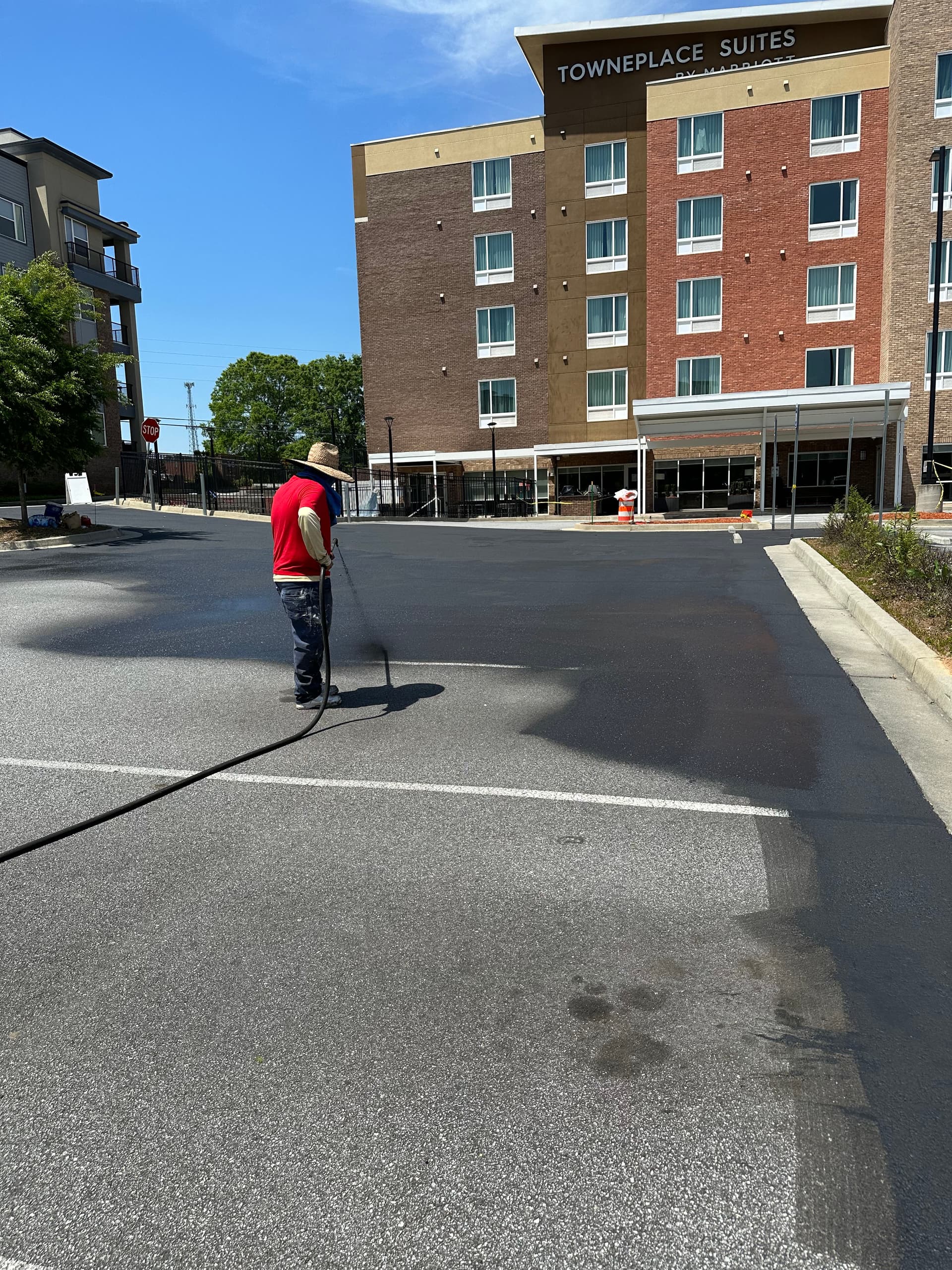 Gallery photos for Hotel Parking Lot Sealcoating and Restriping Done Right: Image #4